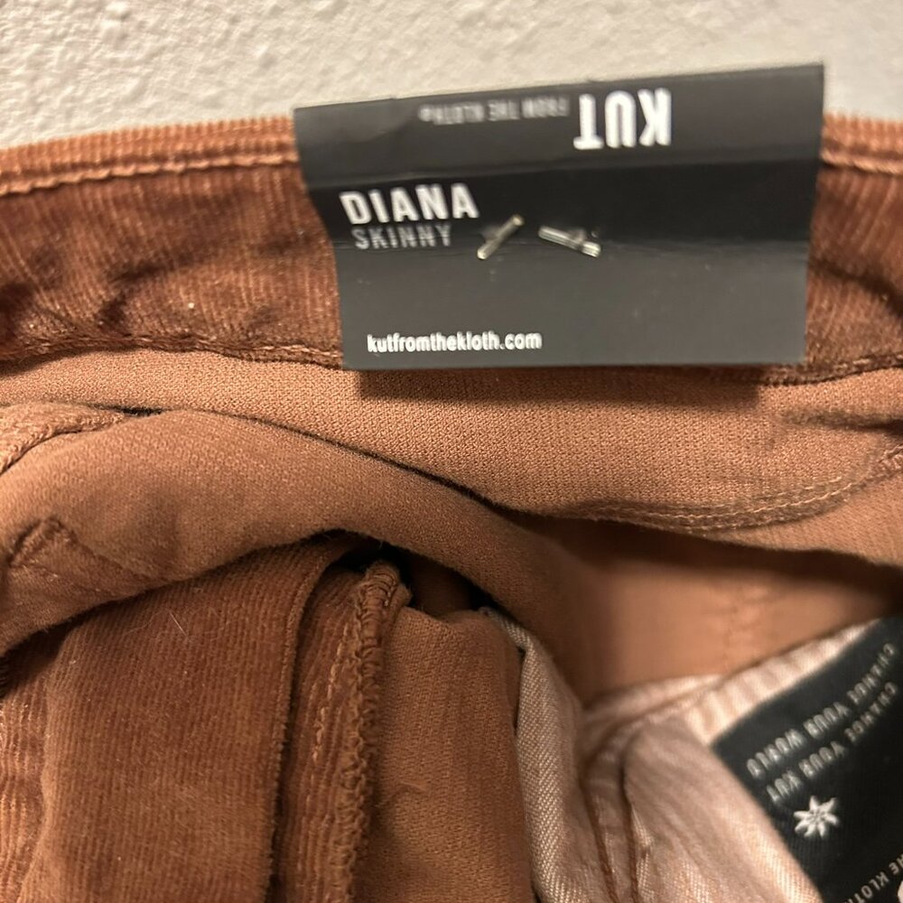 NWT Kut from the Kloth Diana Corduroy Pants - Picture 5 of 8